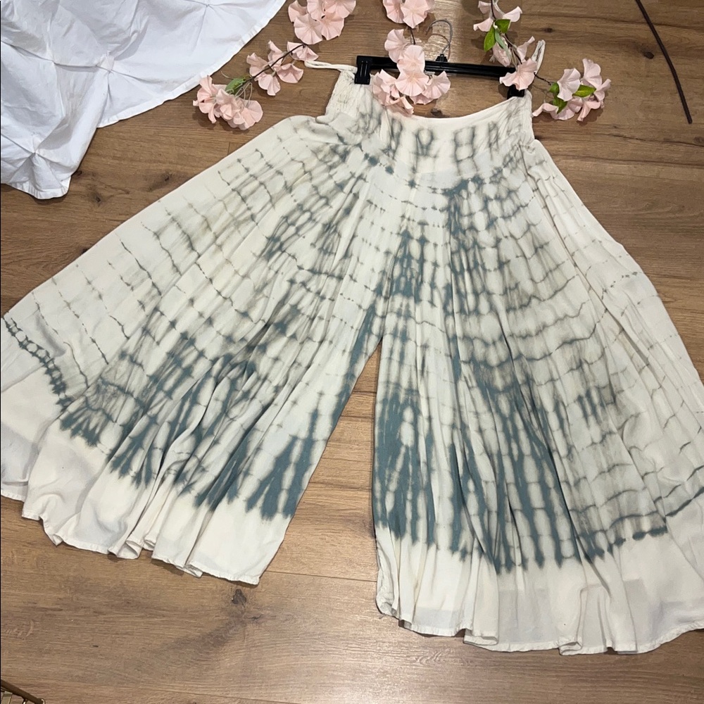 EARTHBOUND Cream and Blue Tie-Dye Maxi pants